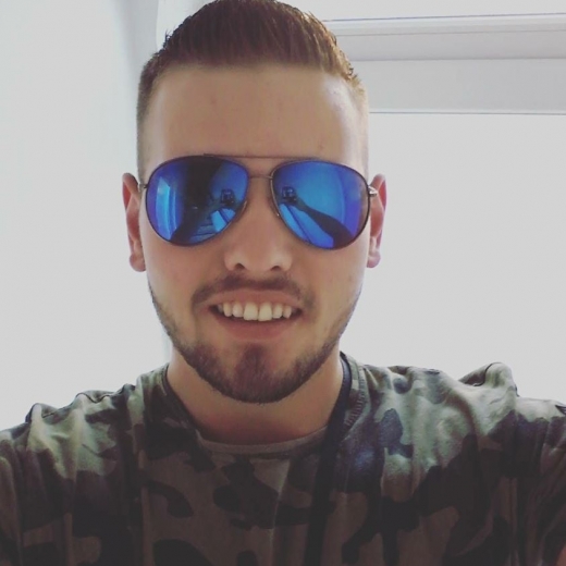 Dzoni97