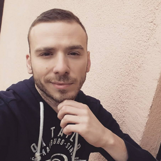 Nenad R